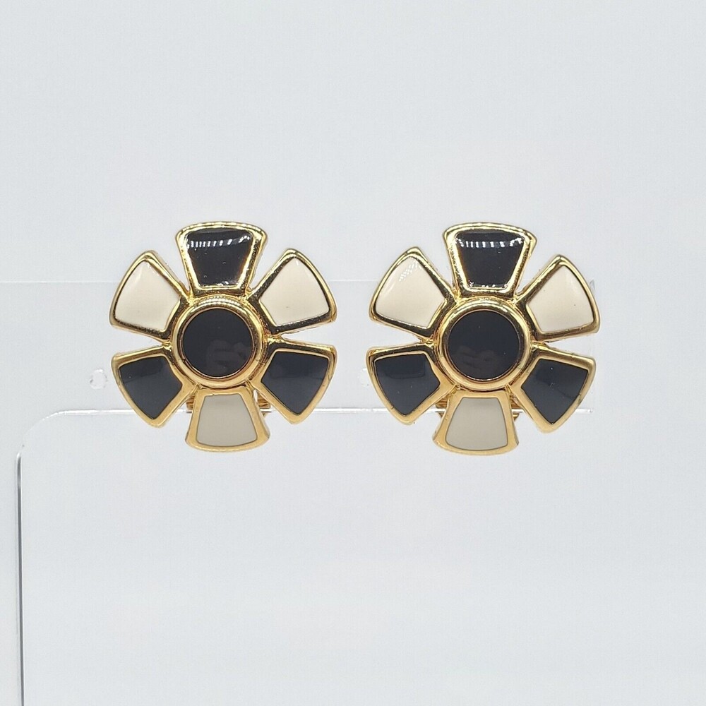 Vintage Monet Designer Black White Enamel Gold Flower Clip On Earrings ESTATE